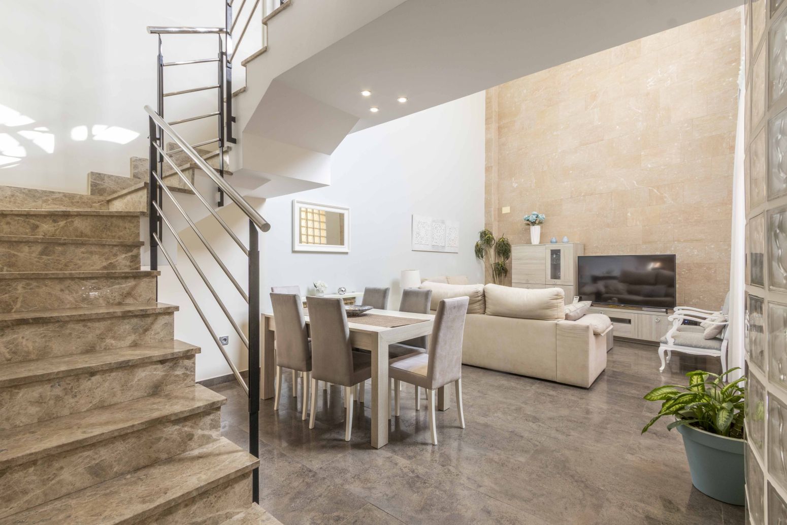 Sala d'estar de Casa adosada en venda en Faura amb Calefacció, Parquet i Terrassa