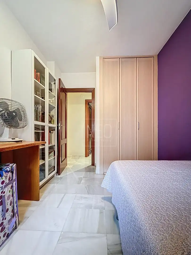 Bedroom of Flat for sale in Granada  with Private garden, Storage room and Balcony