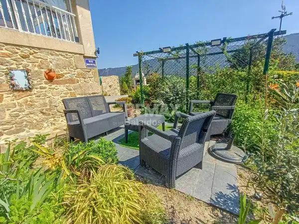 Terrassa de Casa o xalet en venda en O Rosal   amb Calefacció, Jardí privat i Terrassa