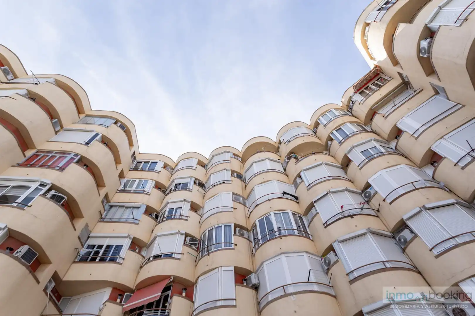 Vista exterior de Estudi en venda en Vila-seca amb Aire condicionat, Calefacció i Piscina comunitària