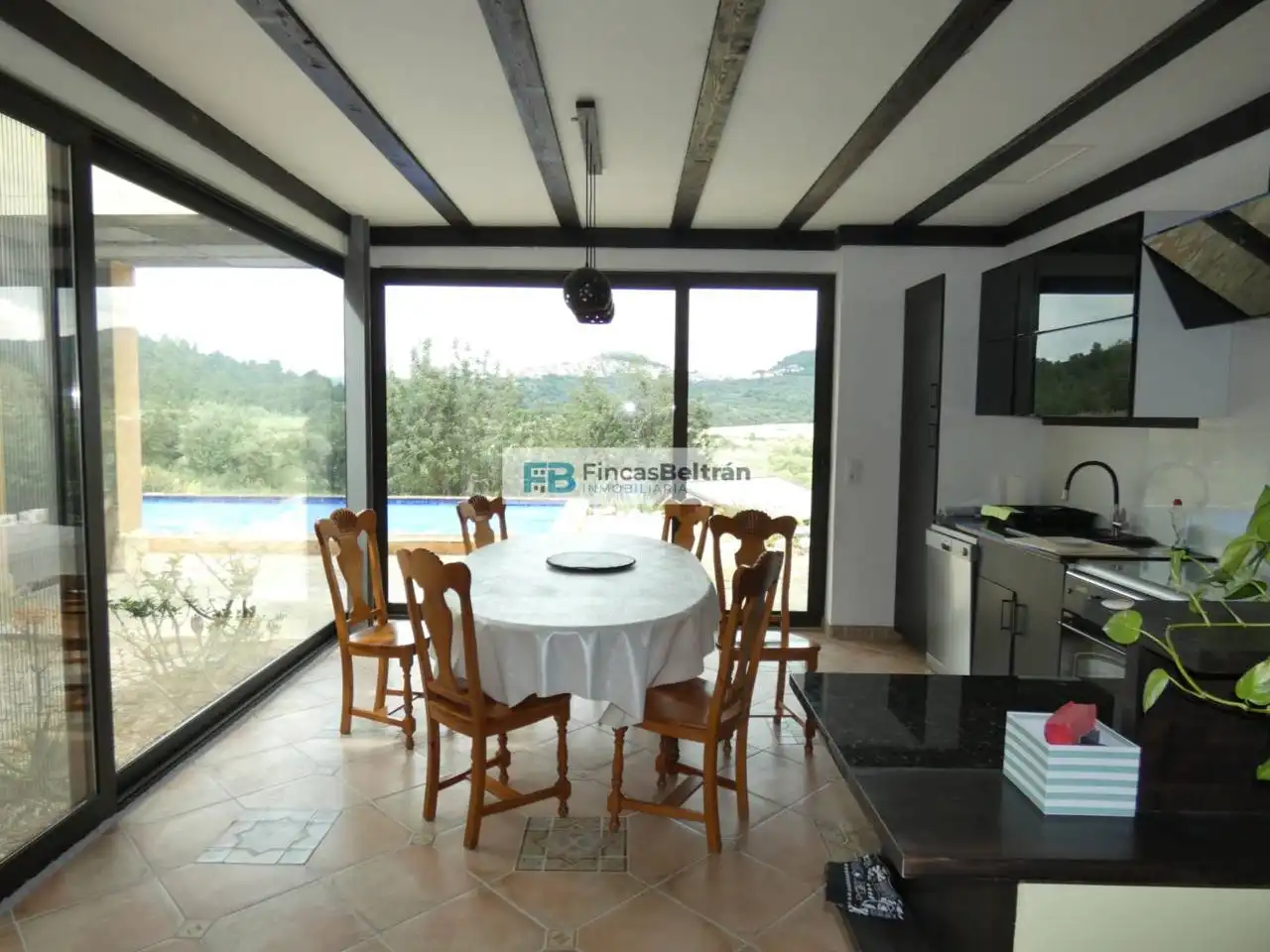 Menjador de Casa o xalet en venda en Cervera del Maestre amb Calefacció, Jardí privat i Terrassa