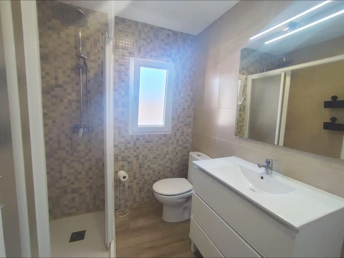 Bathroom of Flat for rent in Chana