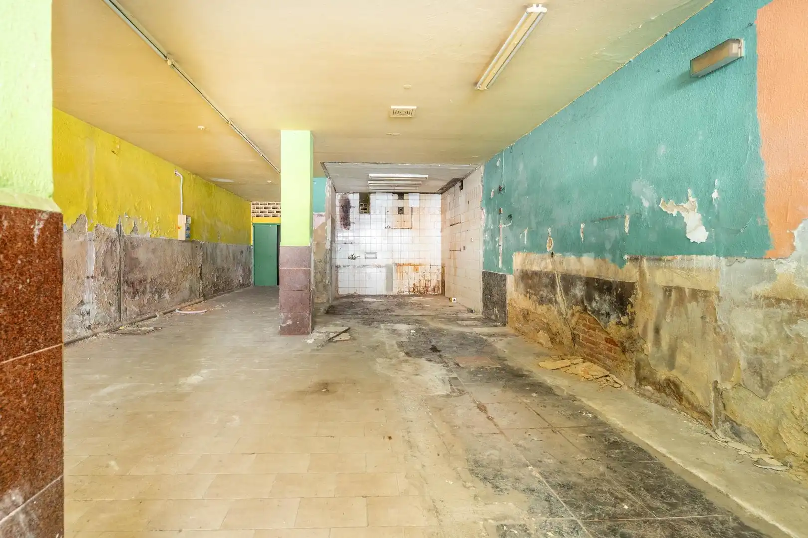 Business premises for sale in Calle Calle Ramón Pérez de Ayala 13, imagen 30