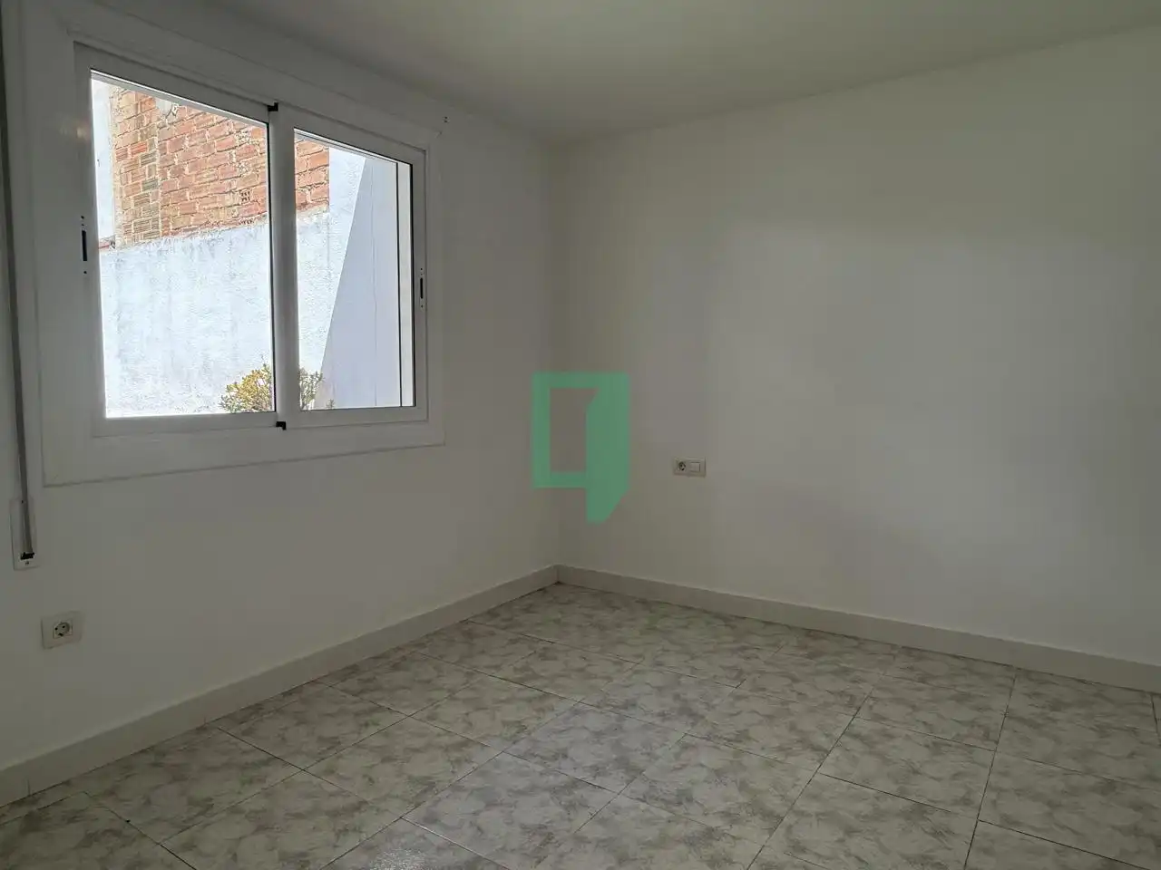 Dormitori de Casa o xalet en venda en Badalona amb Aire condicionat, Jardí privat i Terrassa
