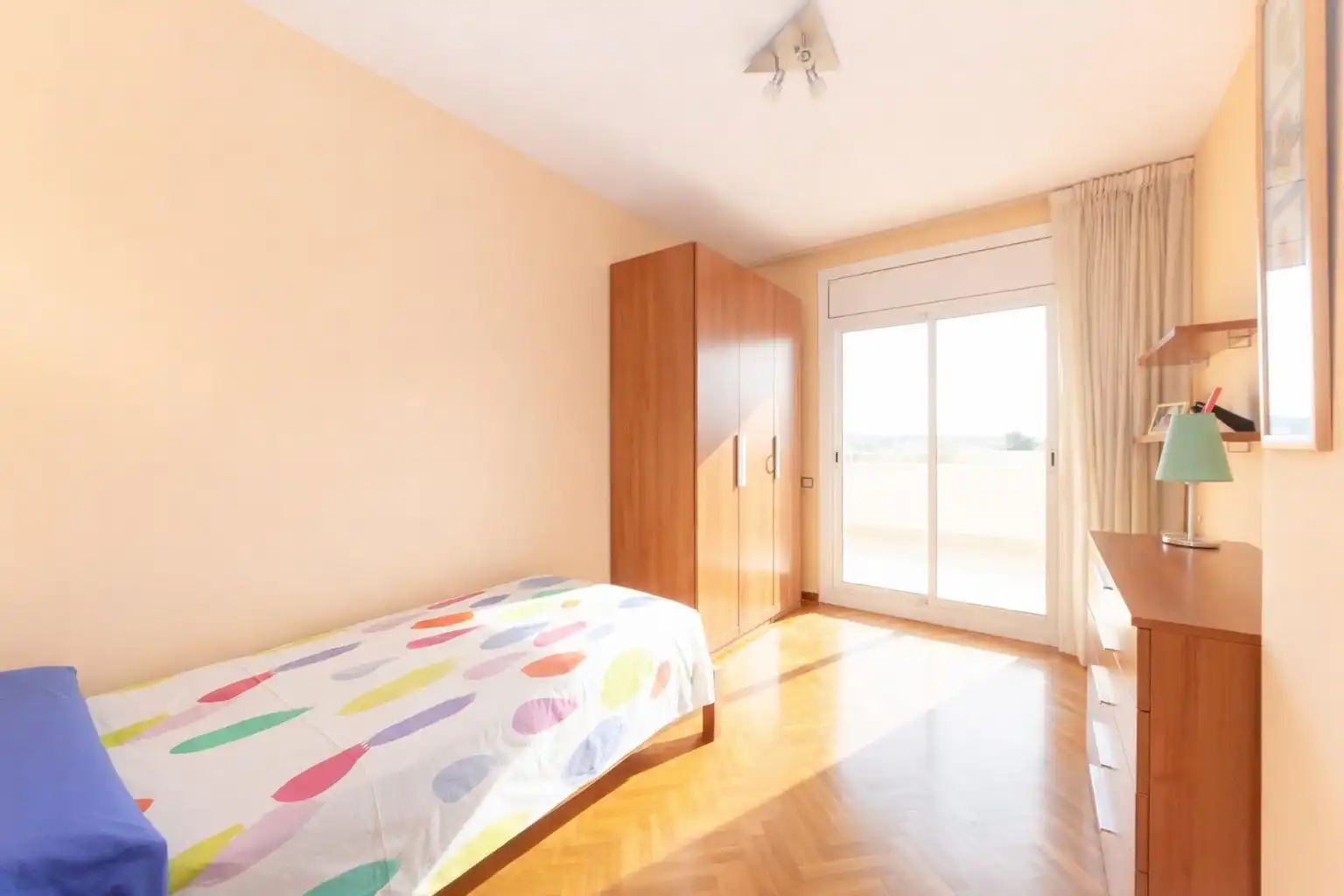 Habitación de Casa o chalet en venta en Argentona con Aire acondicionado, Calefacción y Jardín privado