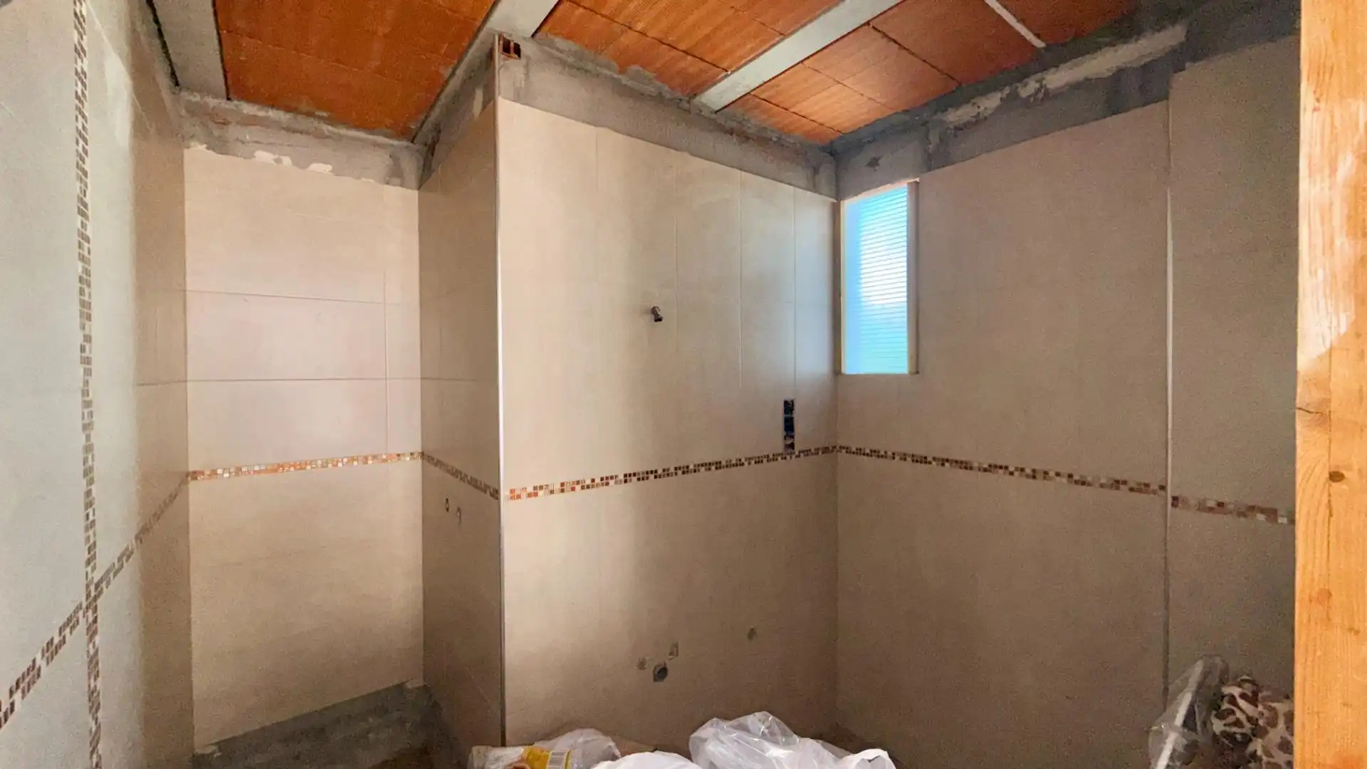 Bathroom of Houses for sale in Olombrada