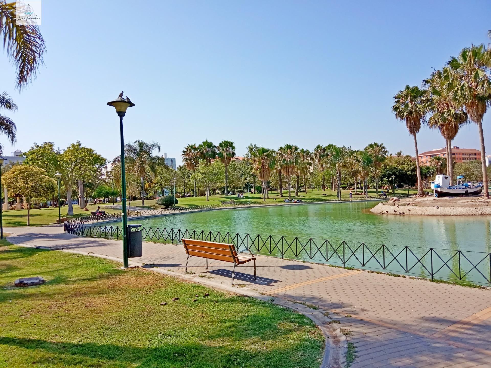Pis per a compartir a Parque Ayala - Jardín de la Abadía - Huelín , Carretera de Cádiz