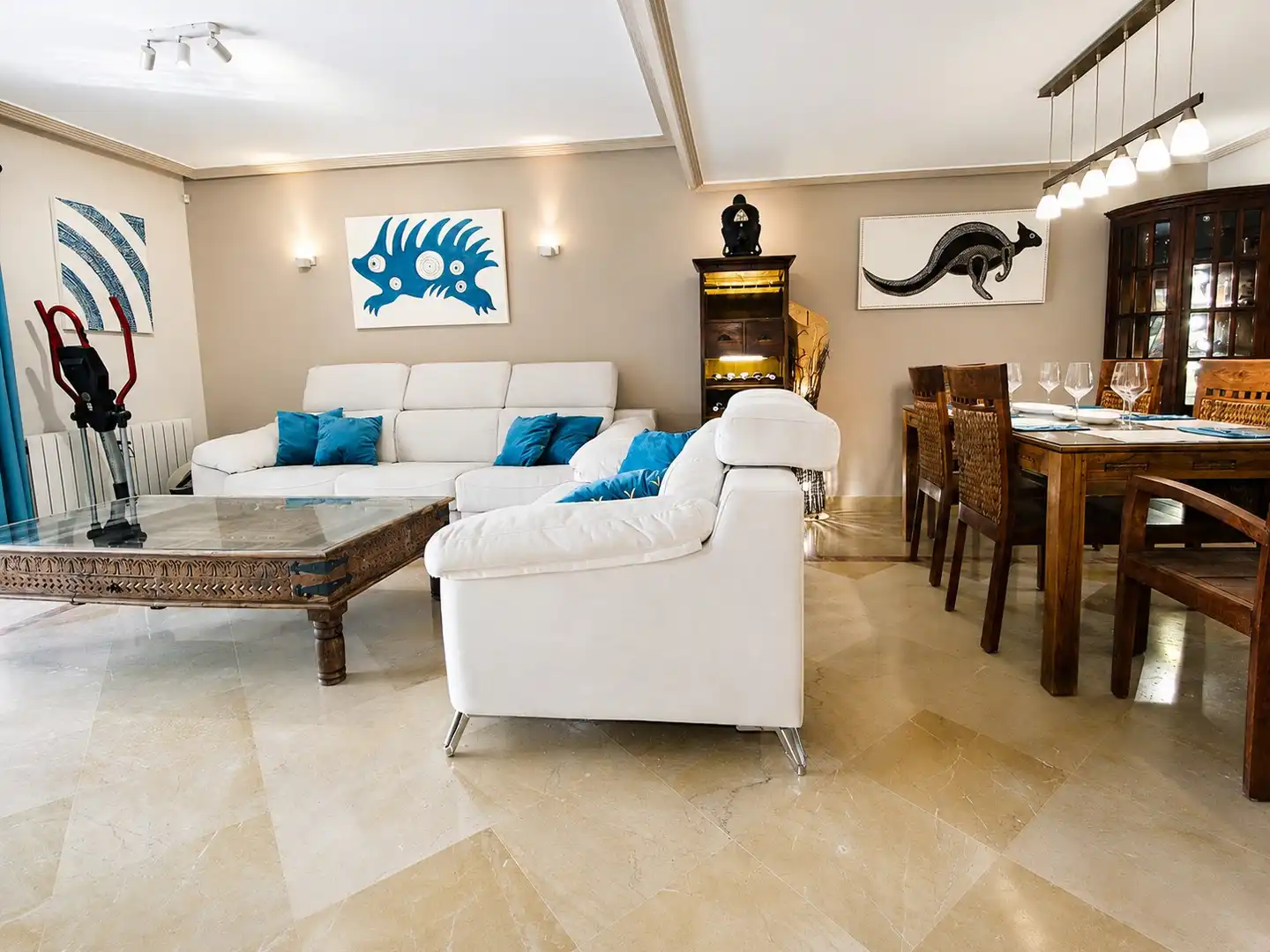 Living room of Houses for rent in Marbella  with Air Conditioner, Heating and Private garden