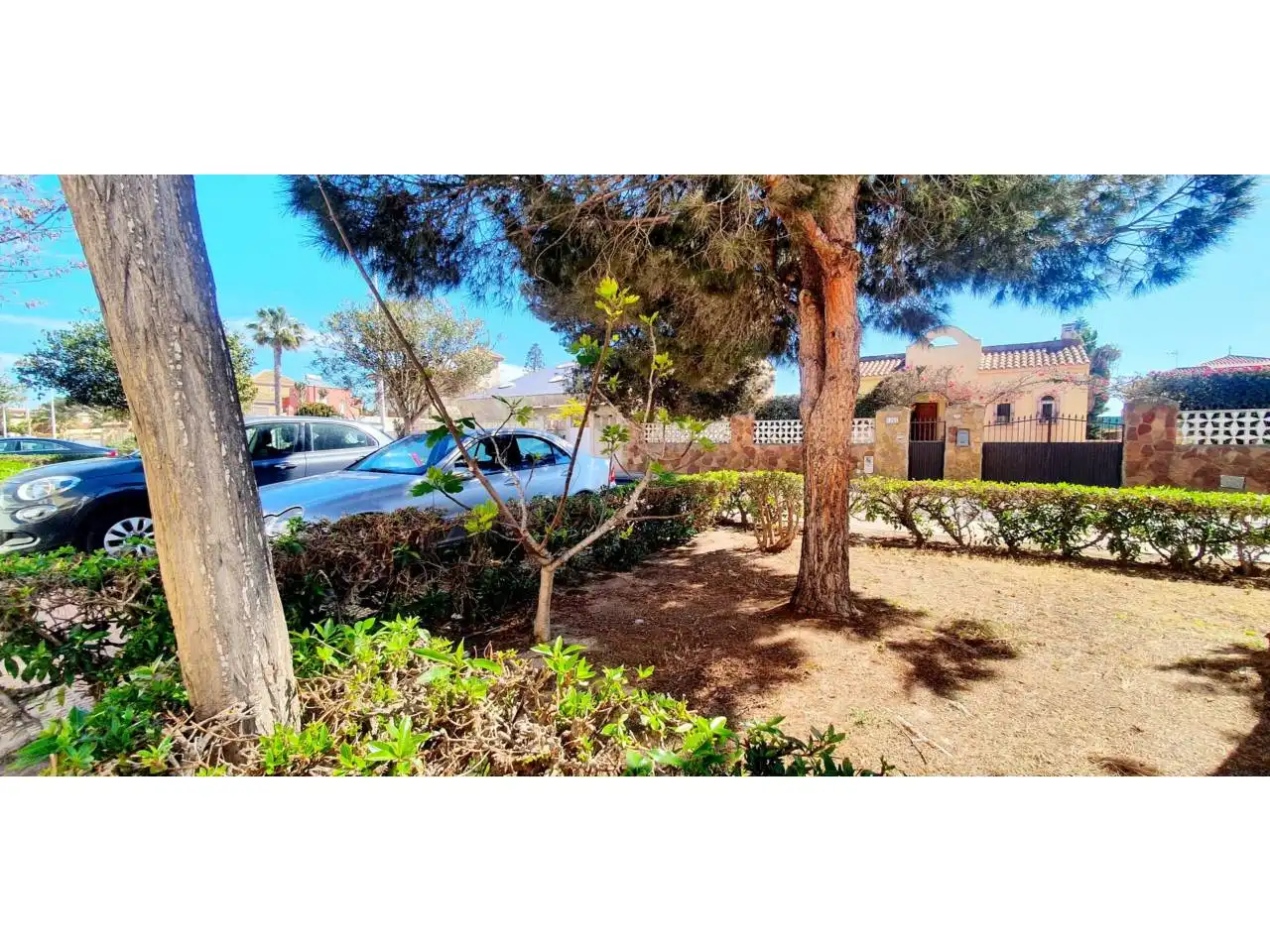 Garden of Detached homes for sale in Roquetas de Mar  with Terrace, Furnished and Community pool