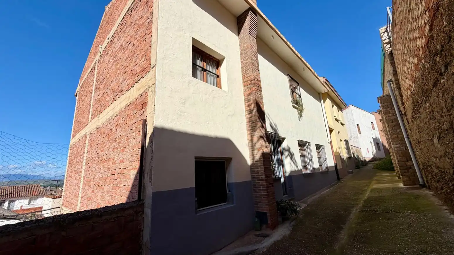 Exterior view of Houses for sale in Mendavia