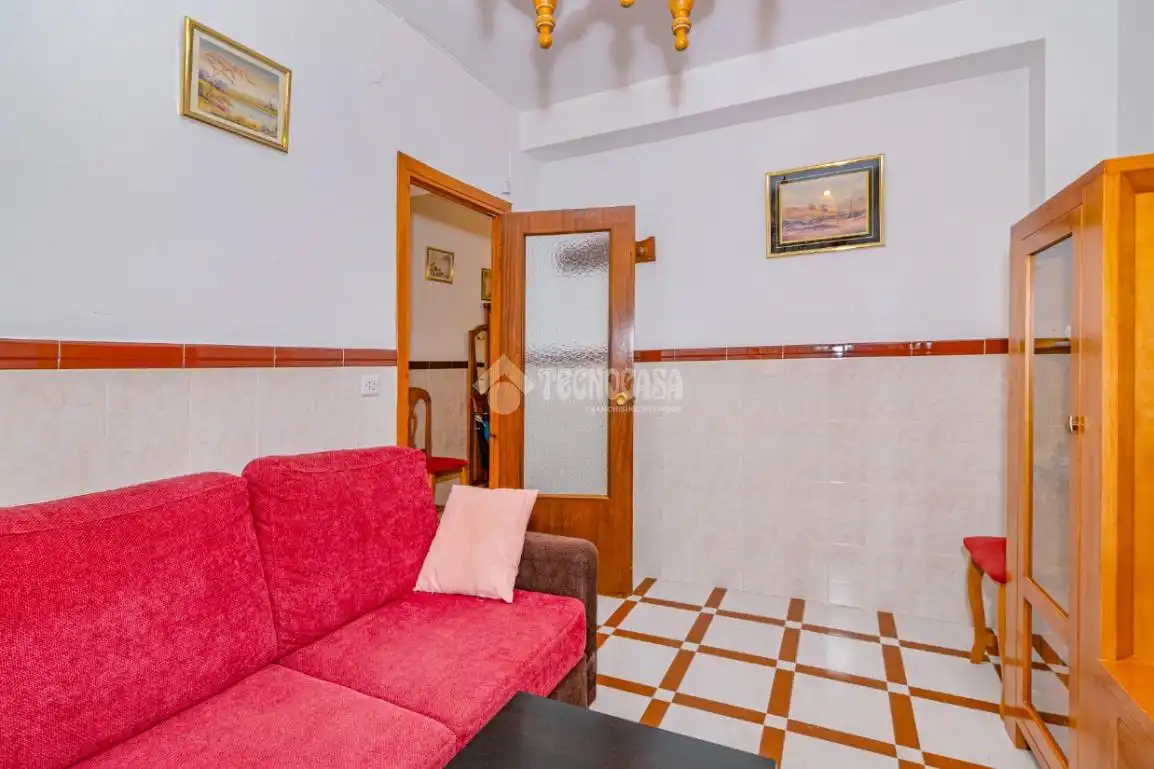 Sala de estar de Casa adosada en venta en Lucena con Aire acondicionado y Amueblado