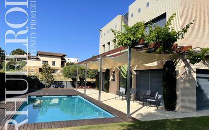 Piscina de Casa o xalet en venda en Santa Eulàlia de Ronçana amb Calefacció, Jardí privat i Parquet