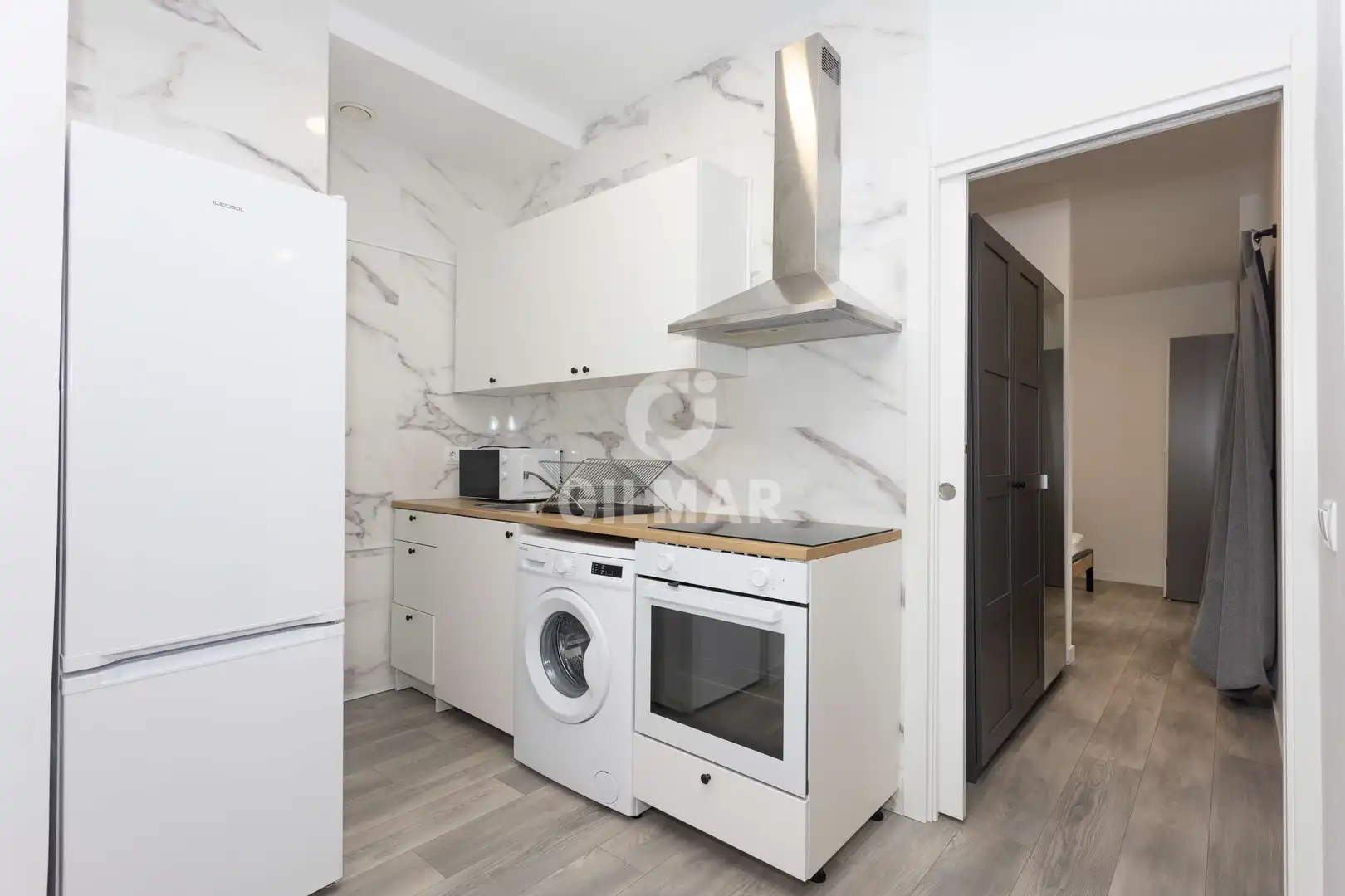 Cocina de Piso en venta en Madrid con Calefacción y Balcón