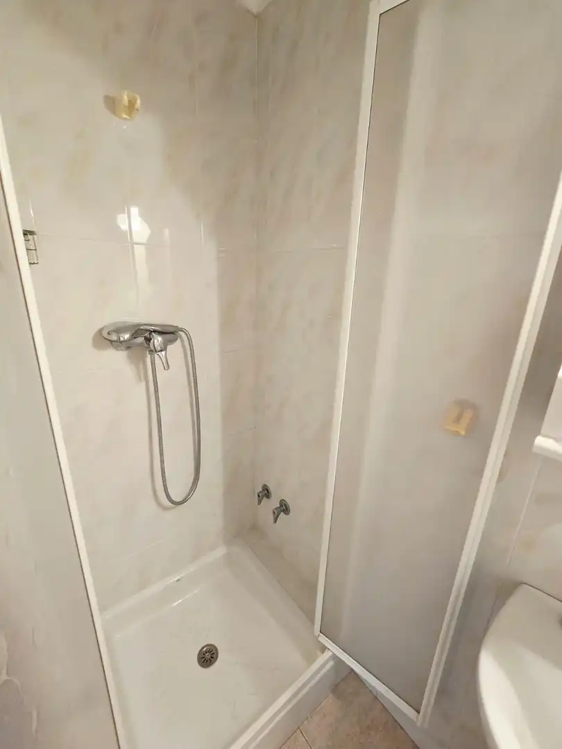 Piso con ascensor en venta en Avenida Avenida Emilio Ortuño, imagen 29