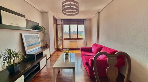 Foto 2 de Piso en venta en La Pereda, Santander