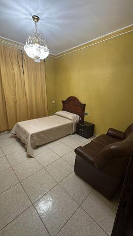 Casa-chalet en Alquiler en Barriadas Norte