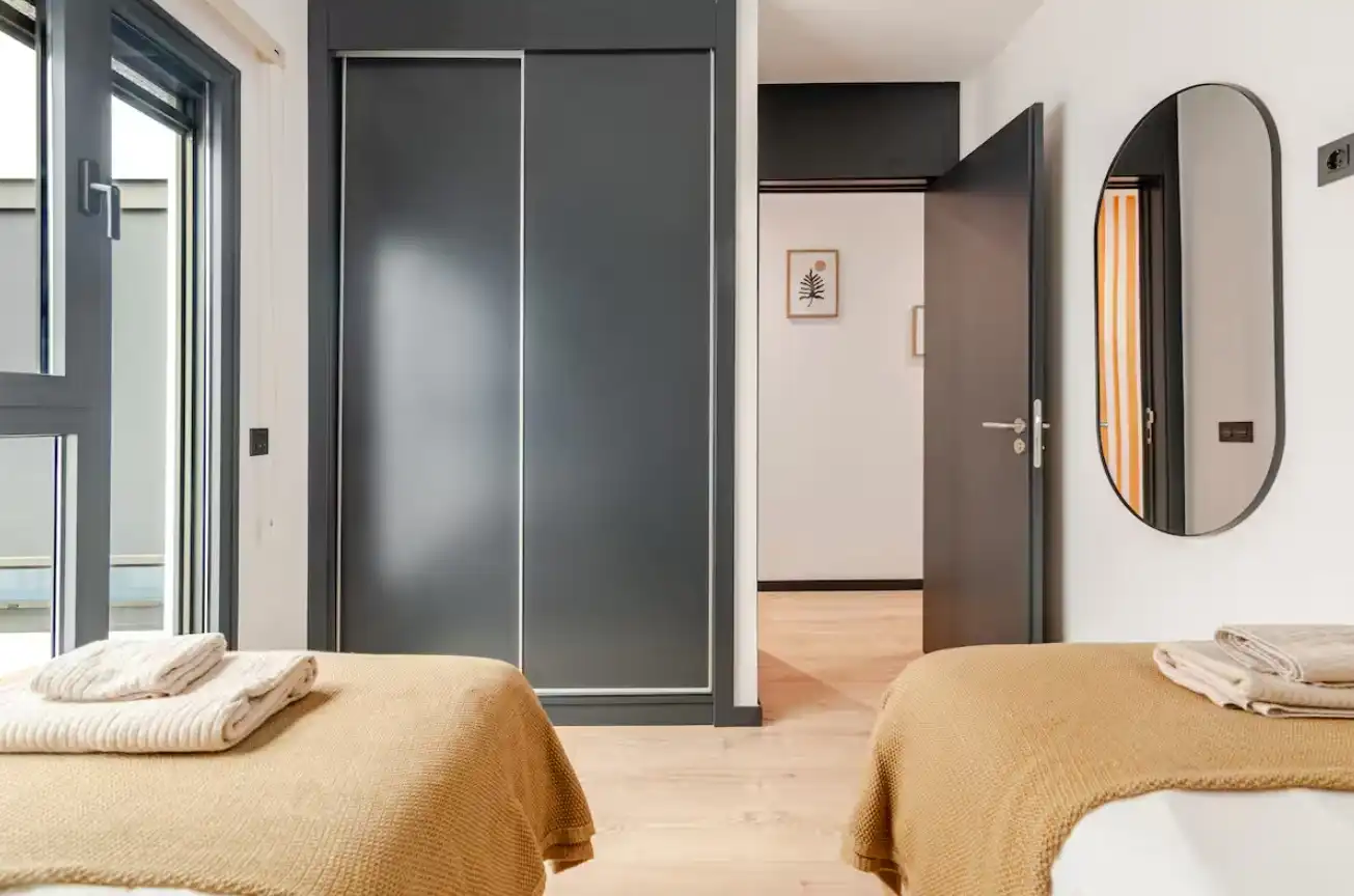 Habitación de Apartamento de alquiler en Las Palmas de Gran Canaria con Aire acondicionado, Calefacción y Parquet