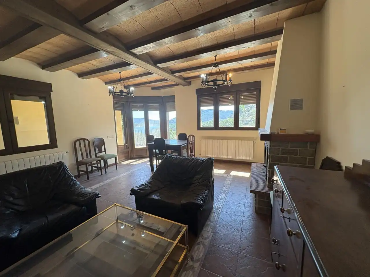 Living room of Detached homes for rent in El Berrueco  with Heating, Private garden and Storage room