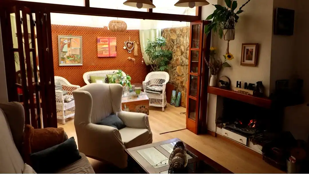 Sala de estar de Casa o chalet en venta en Badajoz con Aire acondicionado, Calefacción y Parquet