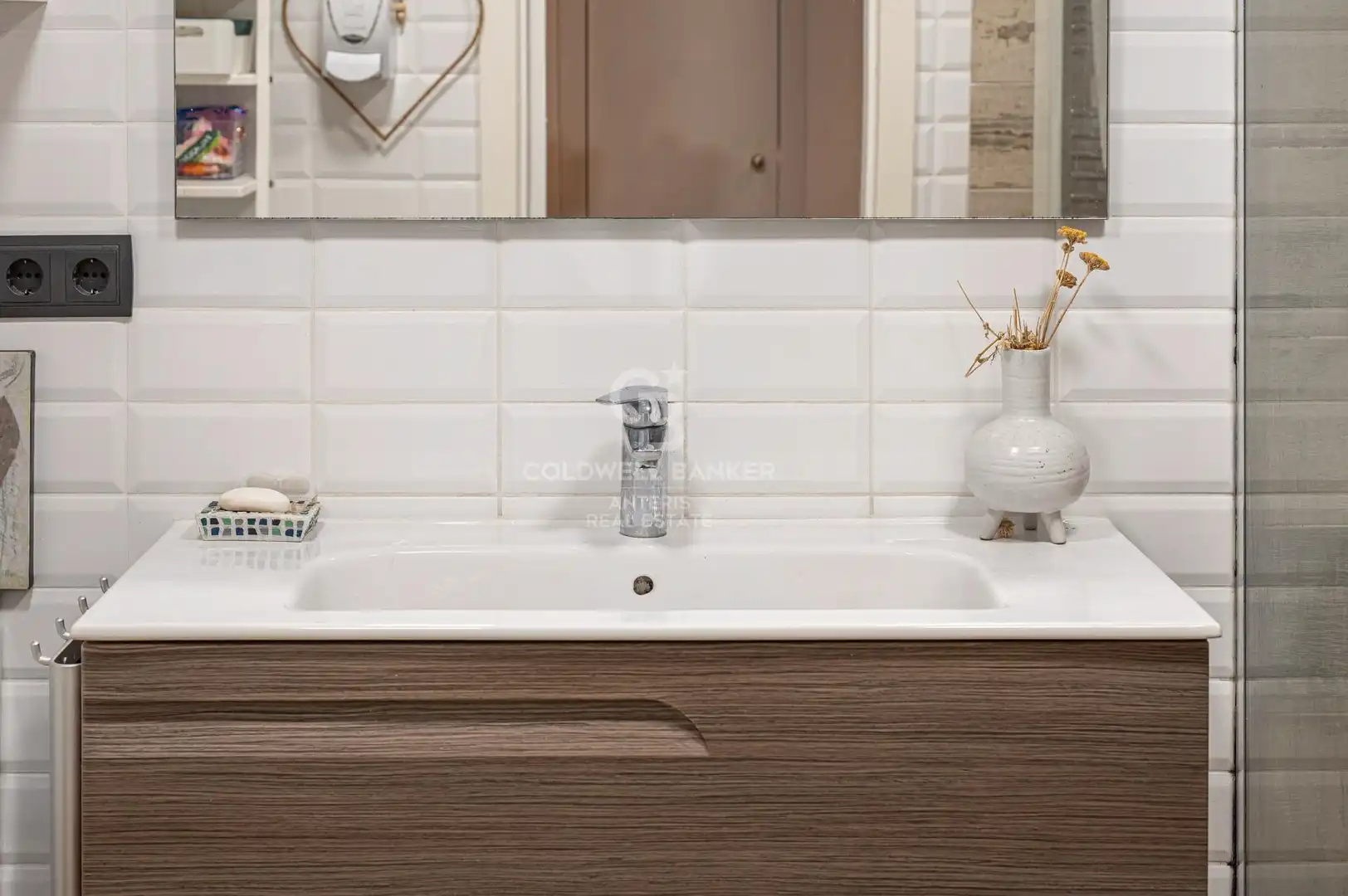 Bathroom of Attic for sale in Badalona  with Air Conditioner, Heating and Terrace