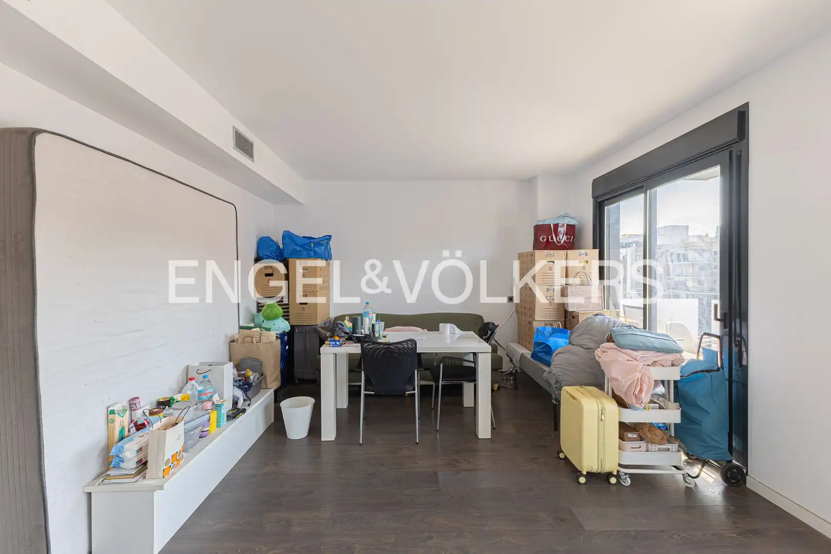Living room of Flat for sale in Barcelona  with Air Conditioner, Heating and Parquet flooring
