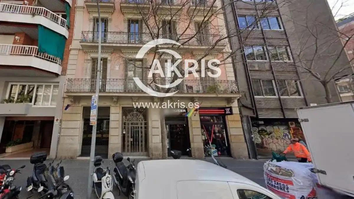 Piso en venta en Diputacio
