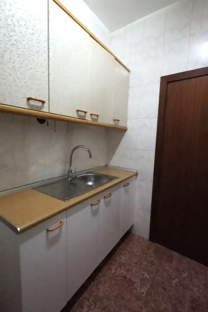 Cocina de Piso en venta en Barcelona con Balcón
