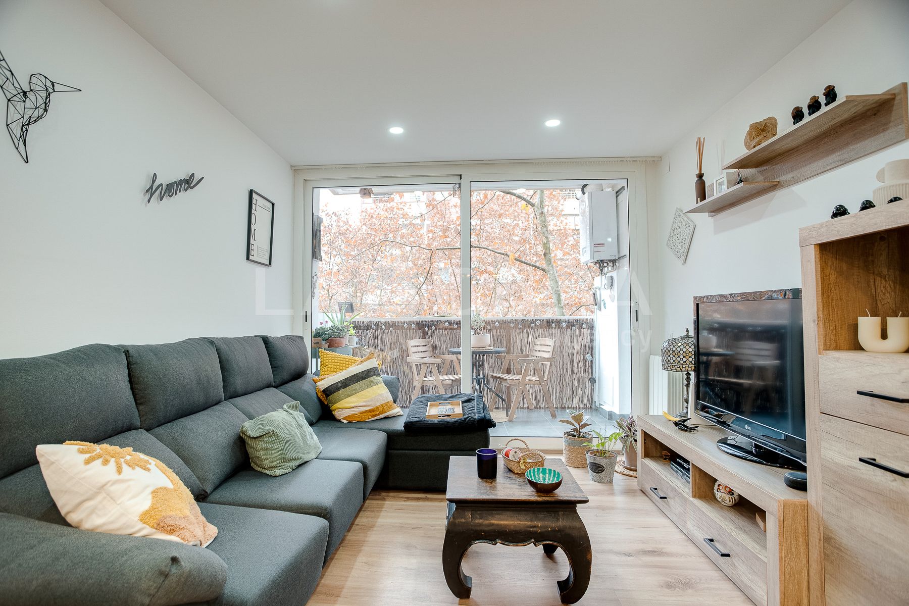 Living room of Flat for sale in  Barcelona Capital  with Storage room and Balcony