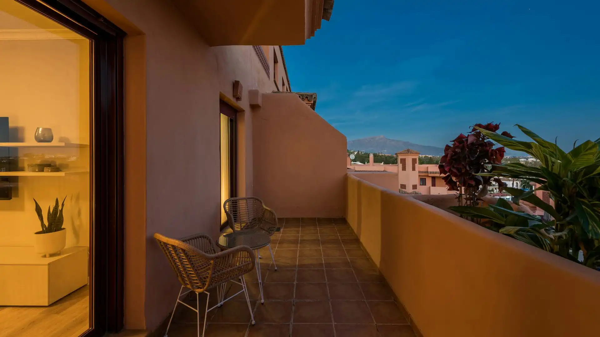 Terraza de Apartamento en venta en Estepona con Terraza, Piscina y Piscina comunitaria