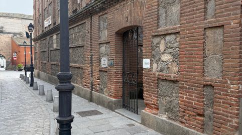 Foto 2 de Apartamento de alquiler en Plaza Rastro, Murallas, Ávila Capital