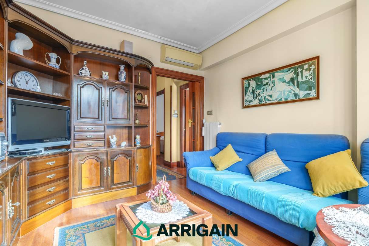 Bedroom of Flat for sale in Andoain  with Air Conditioner, Heating and Terrace