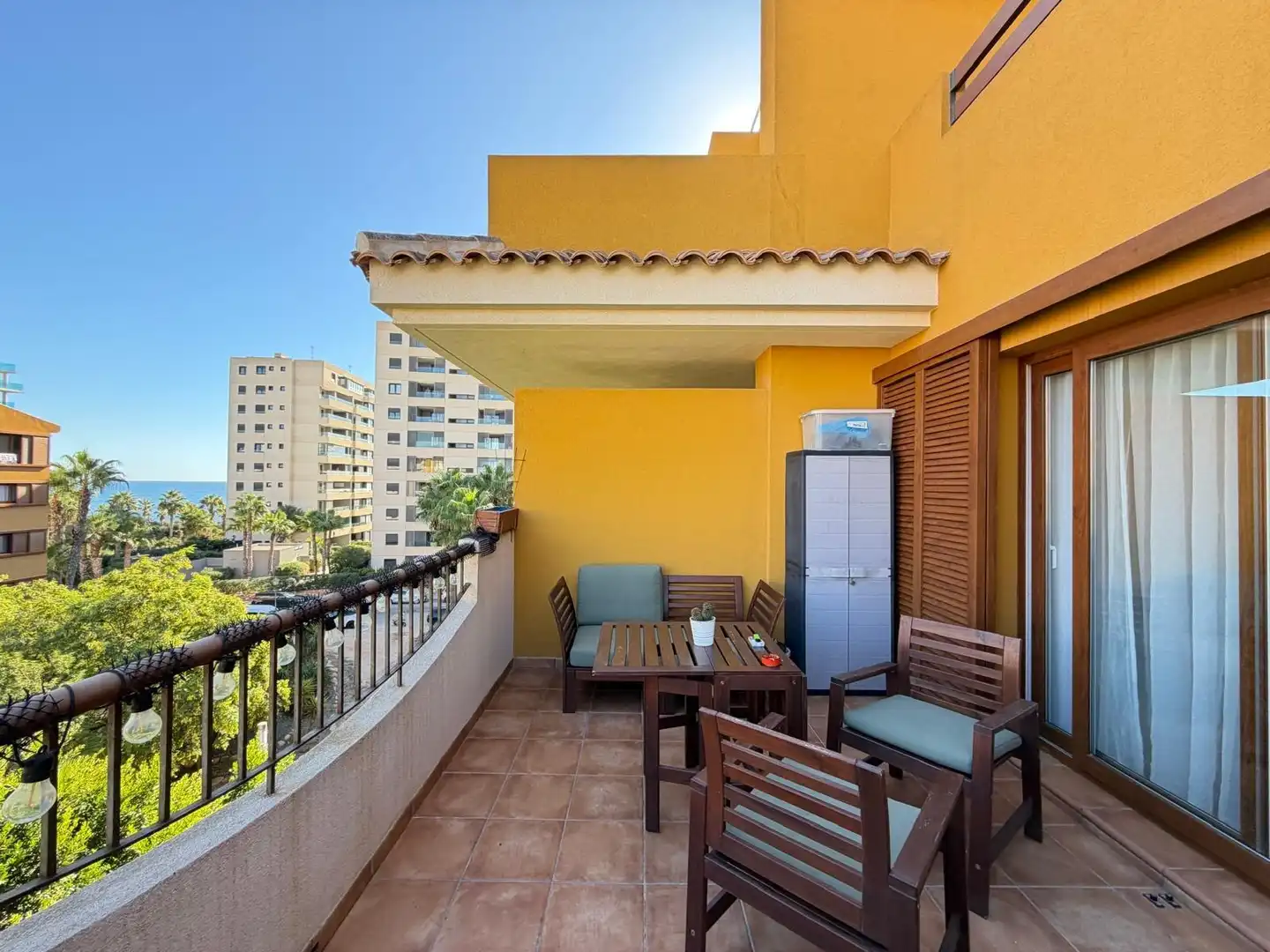 Apartamento con terraza en venta en Calle TORNADO