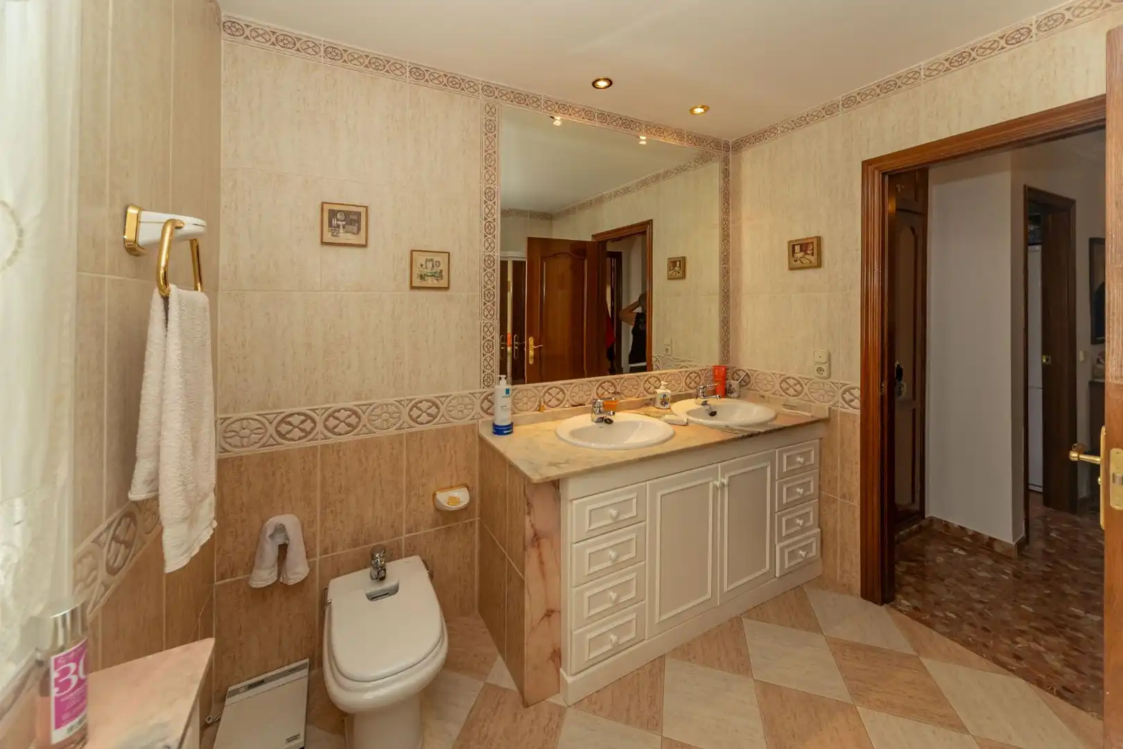 Bathroom of Houses for sale in Aldeire  with Air Conditioner, Heating and Balcony