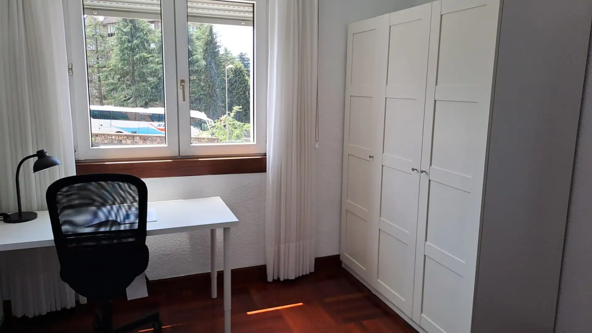 Bedroom of Flat for rent in Bilbao   with Heating, Private garden and Furnished