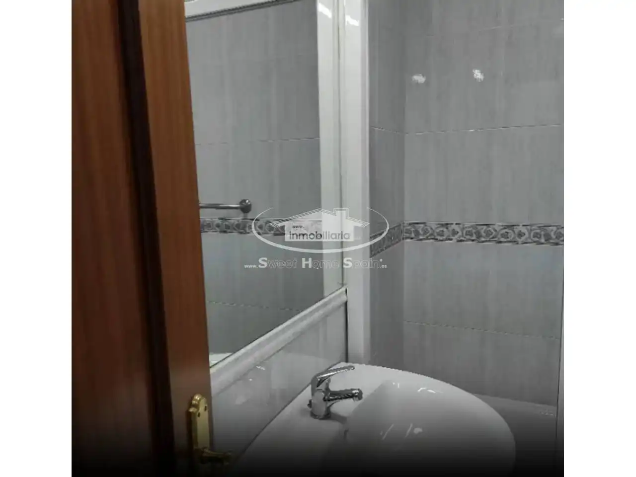 Bathroom of Apartments for rent in Sanlúcar de Barrameda  with Air Conditioner and Furnished