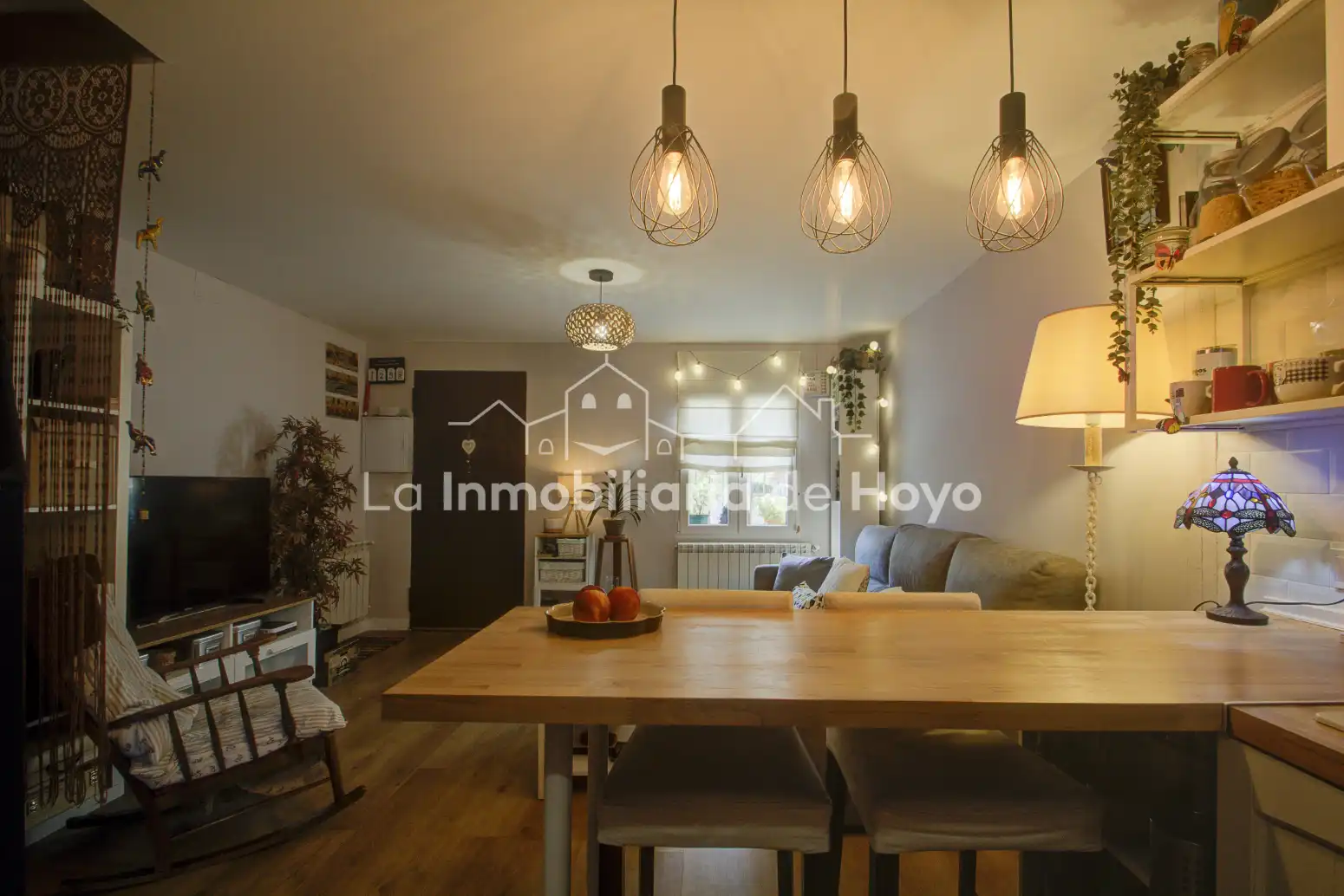 Sala d'estar de Casa adosada en venda en Las Rozas de Madrid amb Calefacció, Terrassa i Traster