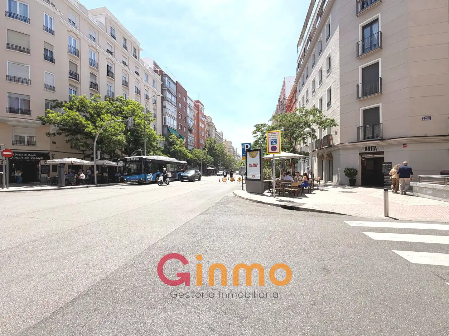 Exterior view of Garage for sale in Madrid