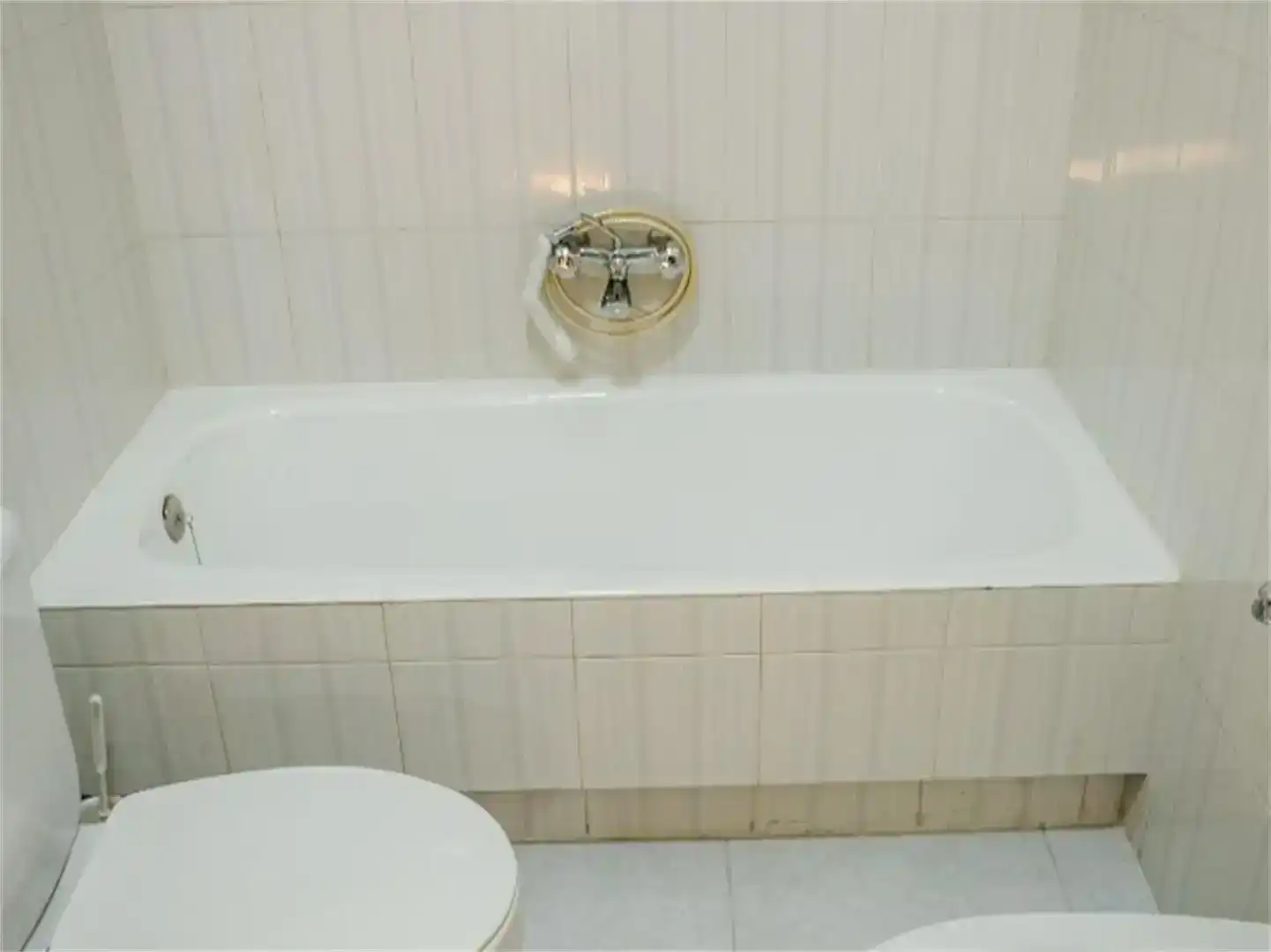 Baño de Piso en venta en Cistierna con Parquet, Trastero y Horno