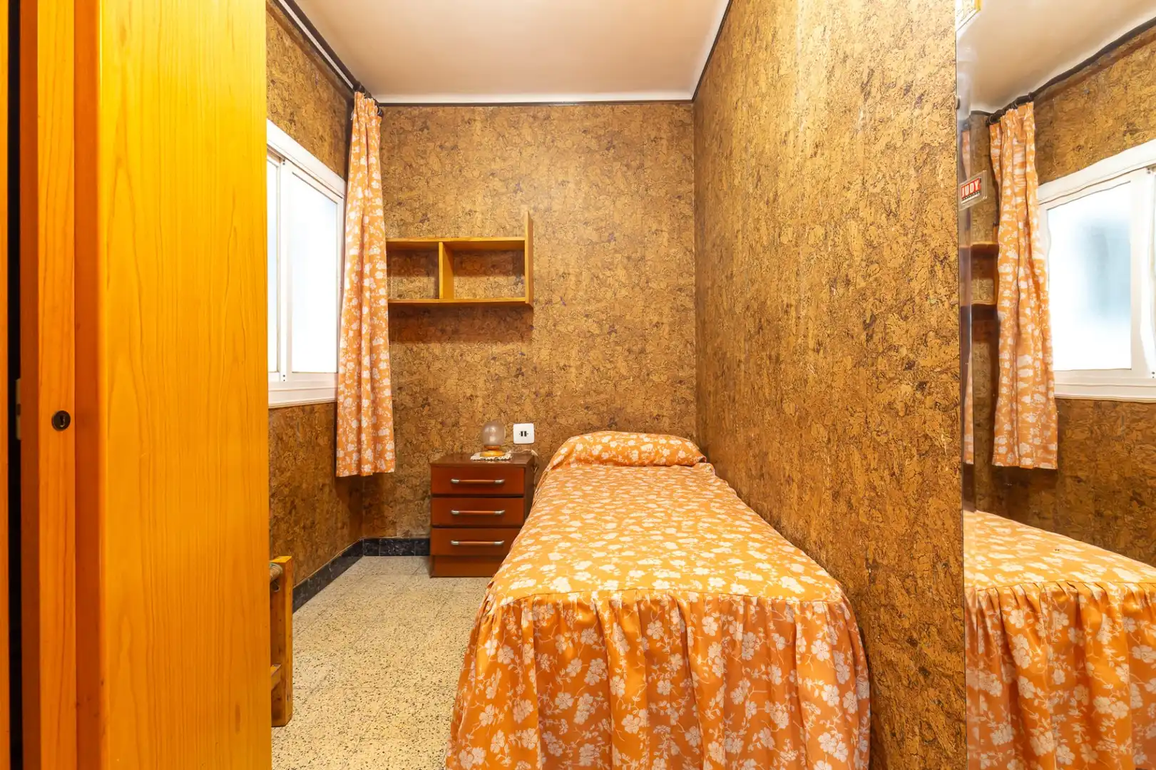 Habitación de Piso en venta en Sant Cugat del Vallès con Calefacción, Balcón y Alarma