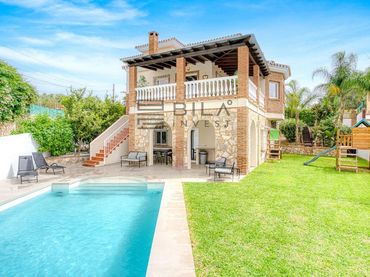 Xalet amb piscina en venda a Campo Mijas