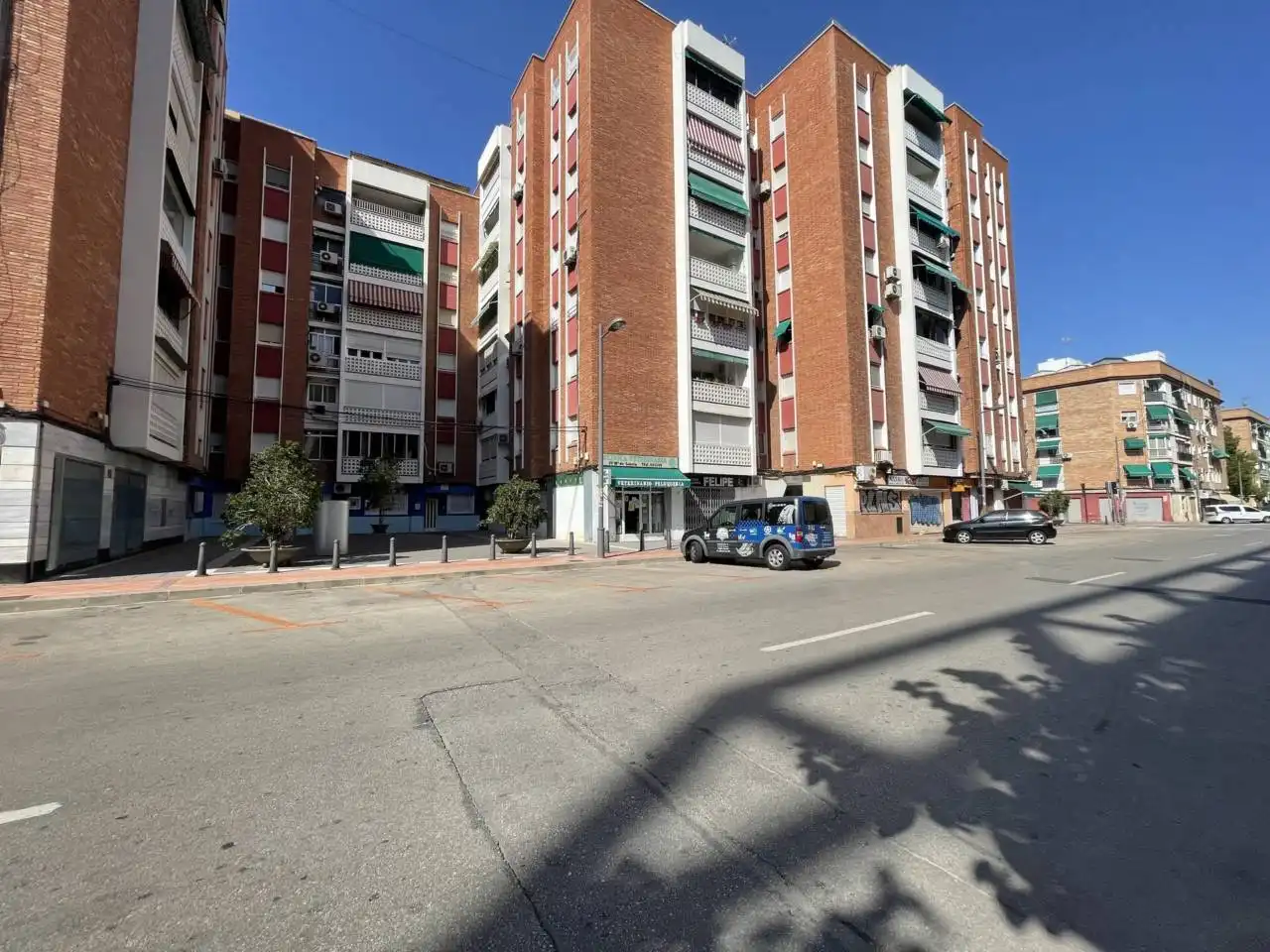 Local comercial en venda a Calle Moncayo, imagen 2