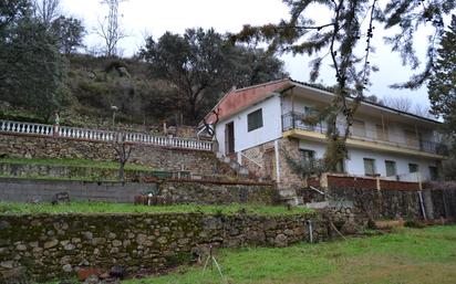 Vista exterior de Casa o xalet en venda en El Torno  amb Terrassa