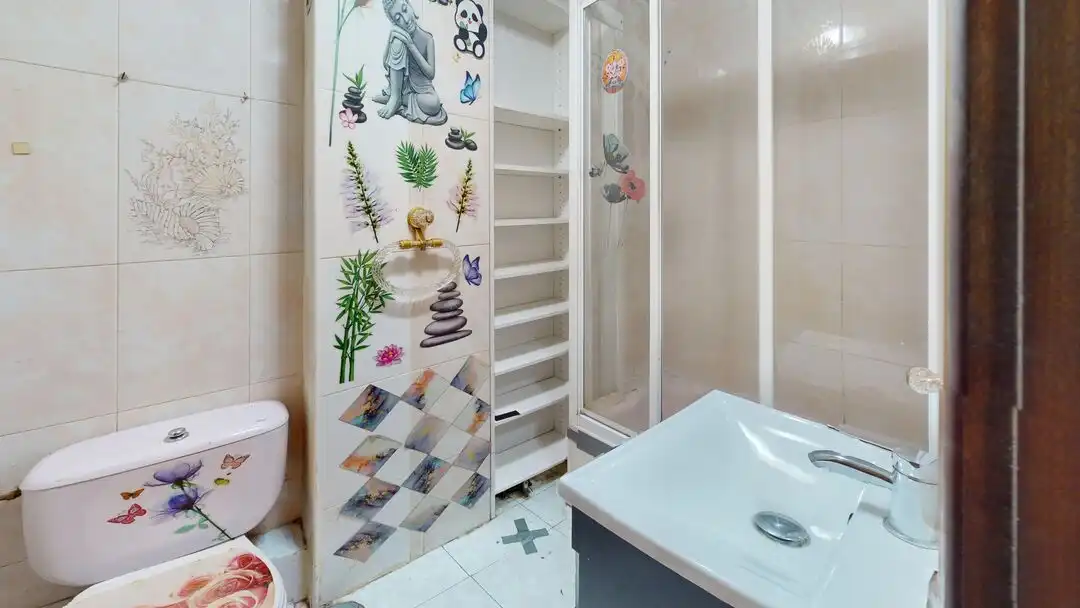 Bathroom of Flat for sale in Coslada  with Terrace, Storage room and Alarm