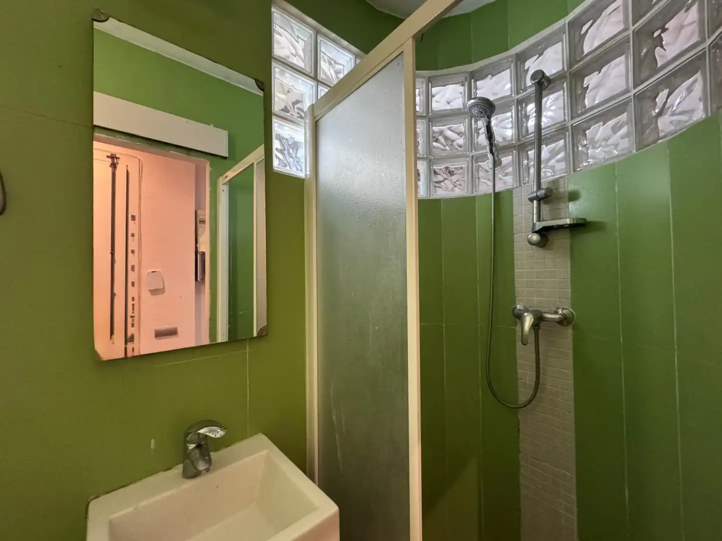 Baño de Piso en venta en Barcelona con Parquet
