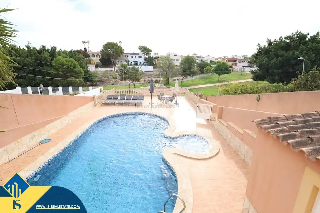 Piscina de Casa o xalet de lloguer en Orihuela amb Terrassa, Piscina i Moblat