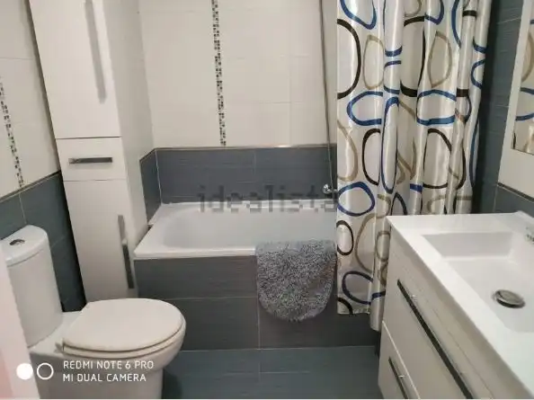 Baño de Piso de alquiler en Moncada con Aire acondicionado, Amueblado y Horno