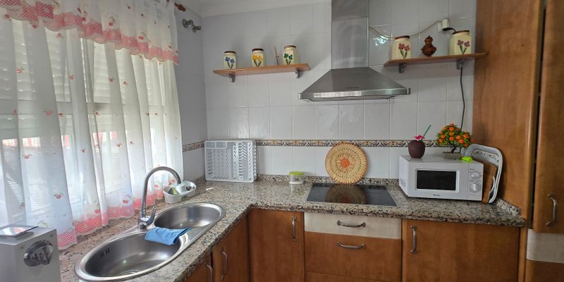 Kitchen of Single-family semi-detached for sale in Dos Hermanas  with Terrace