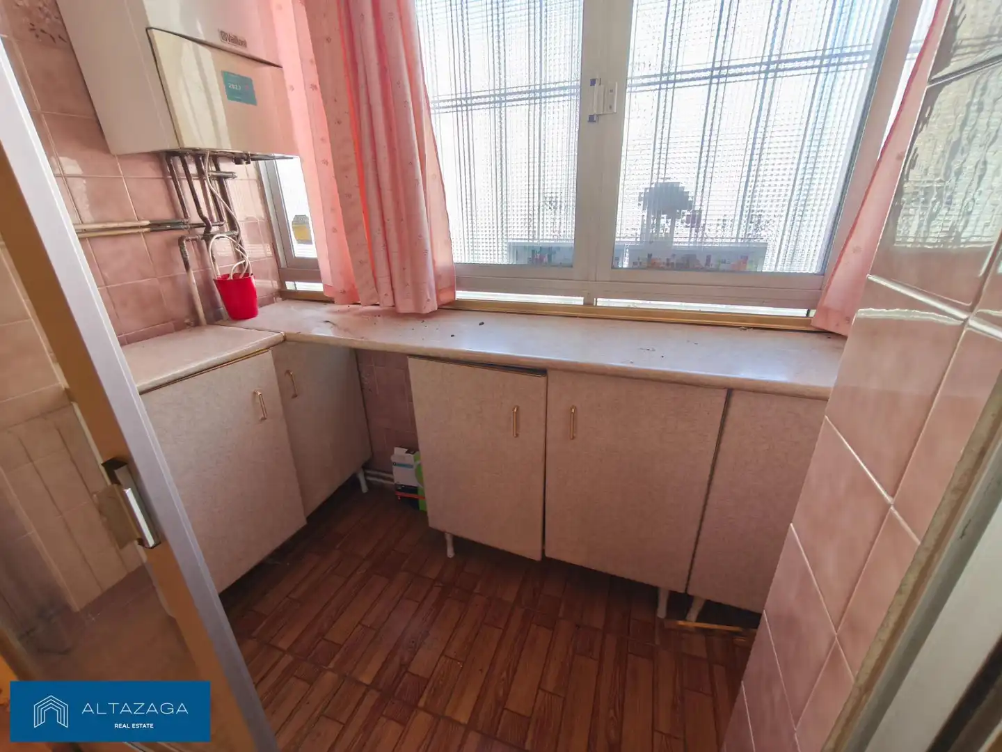Cocina de Piso en venta en Alcobendas con Aire acondicionado, Calefacción y Jardín privado