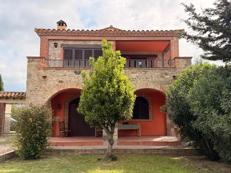 Casa con terraza en venta en Carrer de Figueres, imagen 73