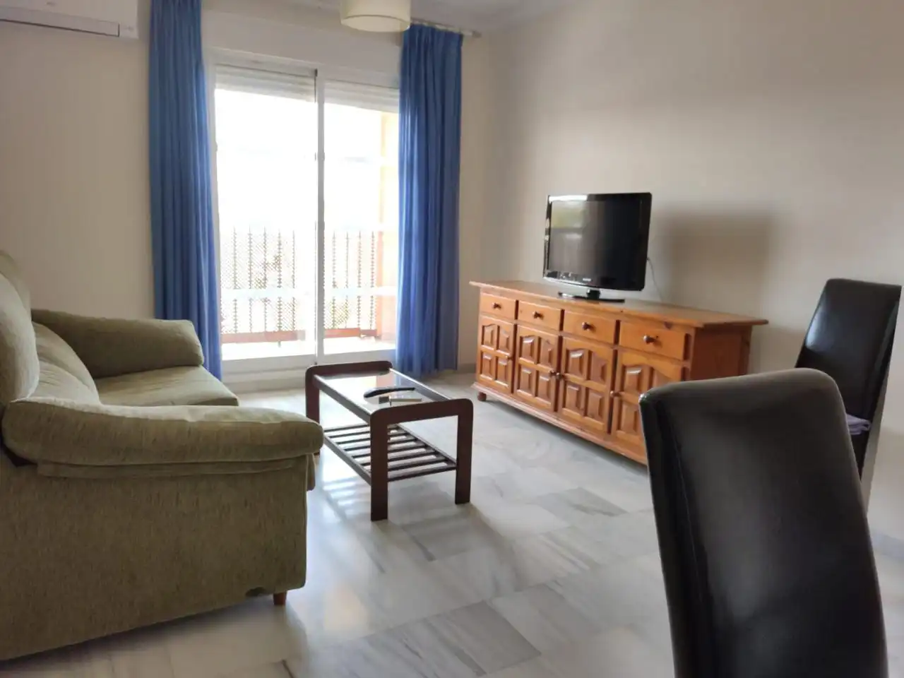 Wohnzimmer von Wohnung zur Miete in Sanlúcar de Barrameda mit Klimaanlage, Parkett und Terrasse